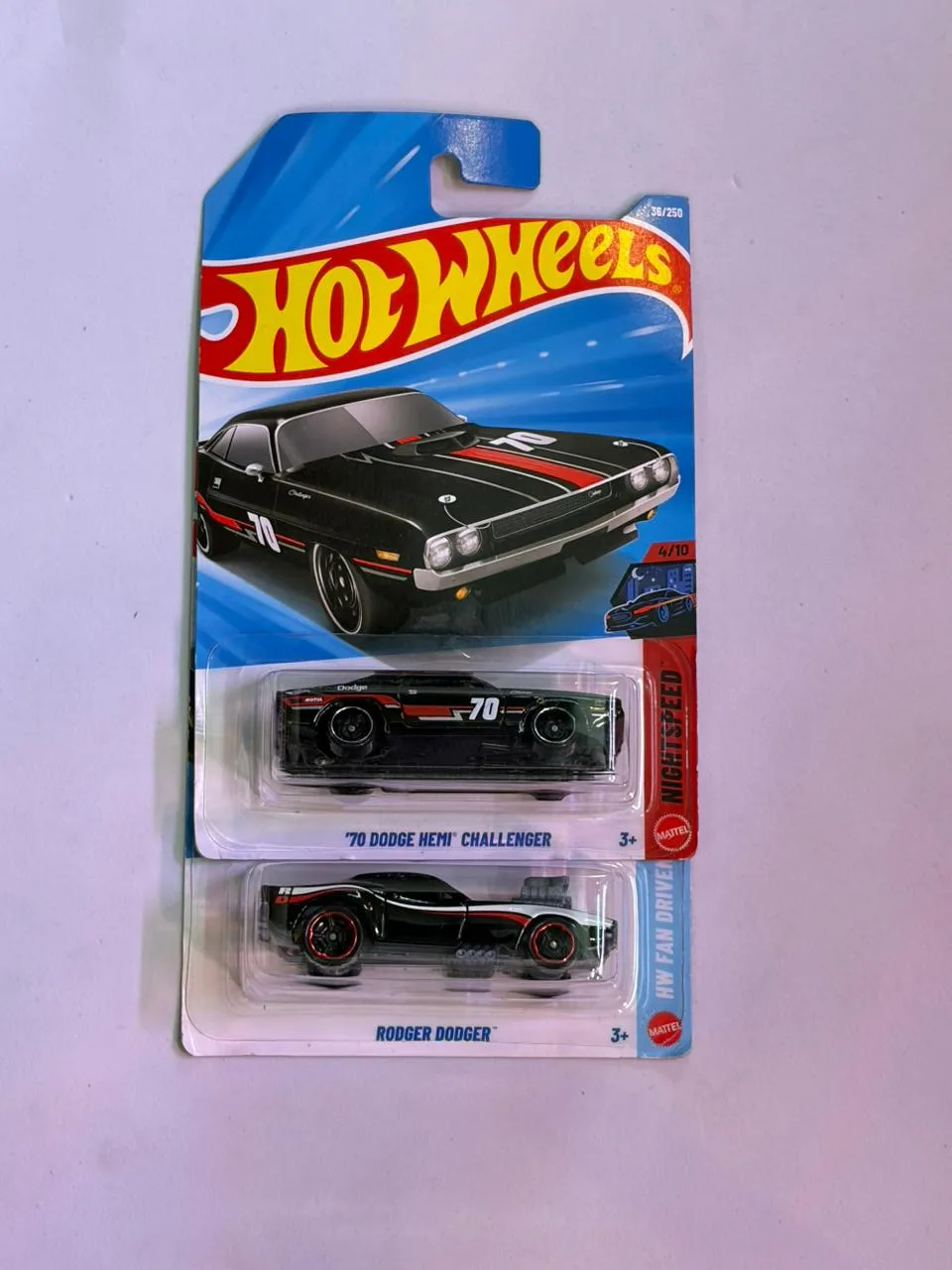 Hot Wheels 70 Dodge hemi challenger set 4 1/64 Scale Diecast Model