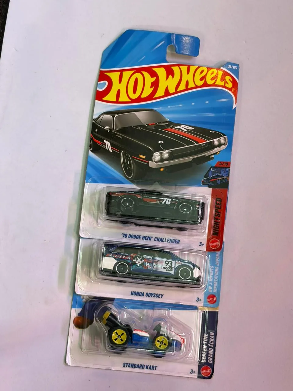 Hot Wheels 70 Dodge hemi challenger set 1 1/64 Scale Diecast Model