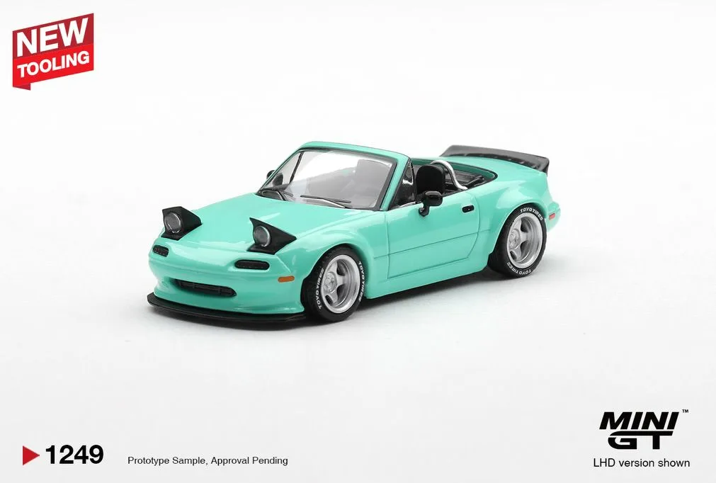 Mazda Miata MX5 NA mint green - Mini GT 1/64 Scale Diecast Model