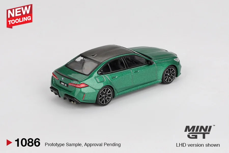Mini GT #1086 BMW M5 Isle of Man Green Metallic (imported) 1/64 diecast model view 2