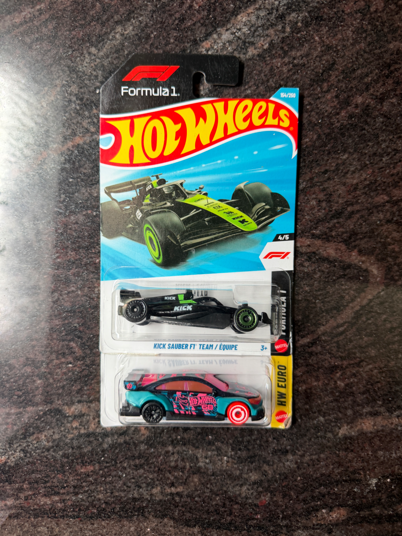 Hot Wheels Hotwheels Kick Sauber F1 Team Set 2 1/64 (Blister) Scale Diecast Model