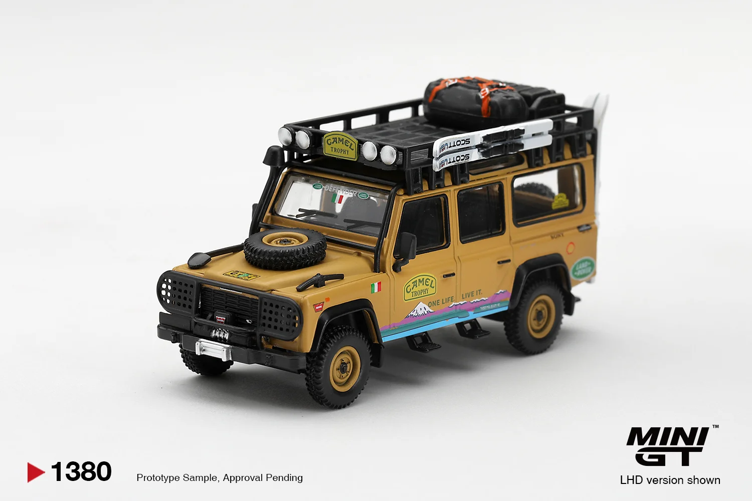 Mini GT Land Rover Defender 110 Camel Trophy 1998 1/64 Scale Diecast Model