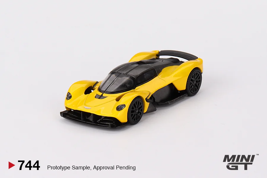 Aston Martin Valkyrie Lunar White - Mini GT 1/64 Scale Diecast Model