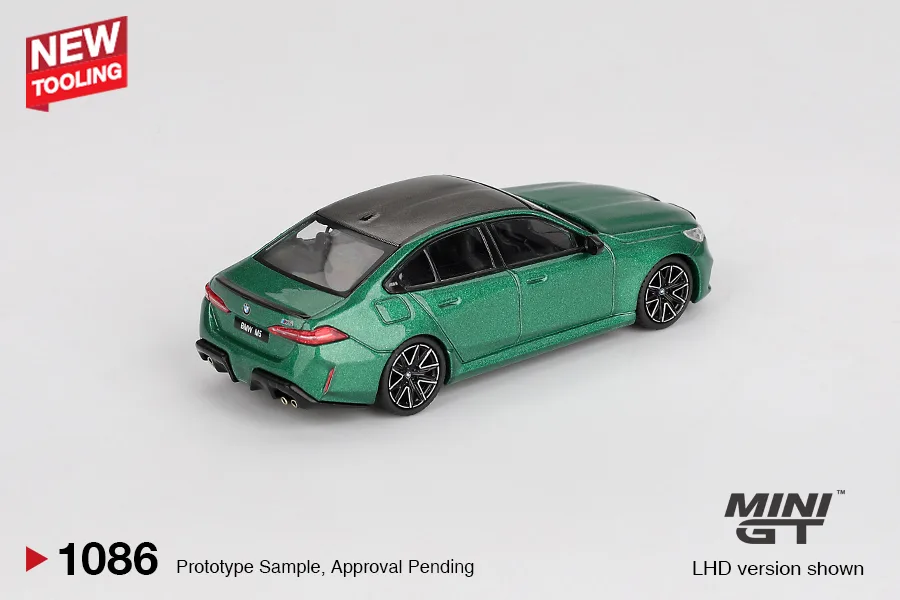Mini GT #1086 BMW M5 Isle of Man Green Metallic 1/64 diecast model view 2