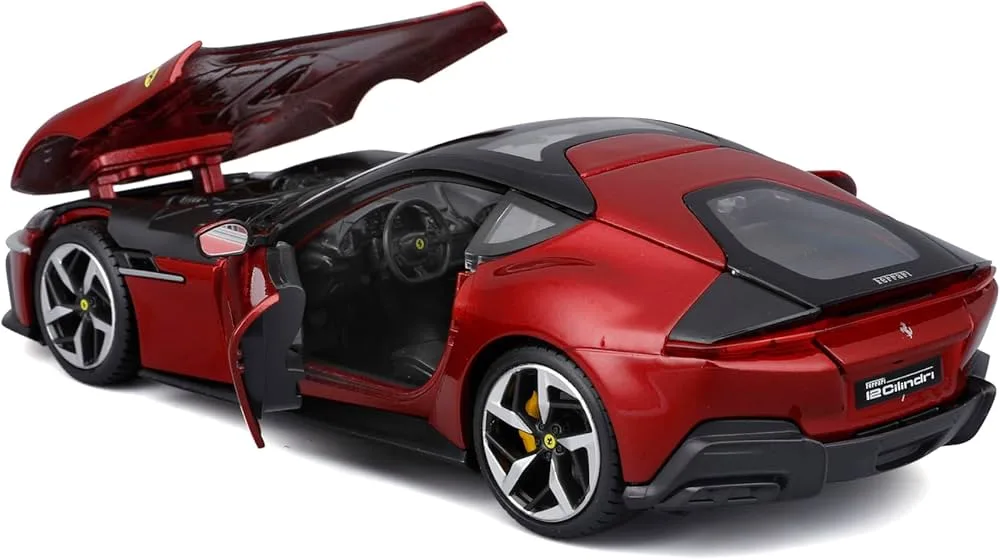 Bburago Ferrari 12 Cilindri  1/24 diecast model view 2