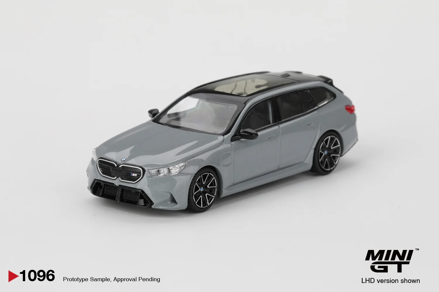 BMW M5 Touring Brooklyn Grey Metallic - Mini GT 1/64 Scale Diecast Model