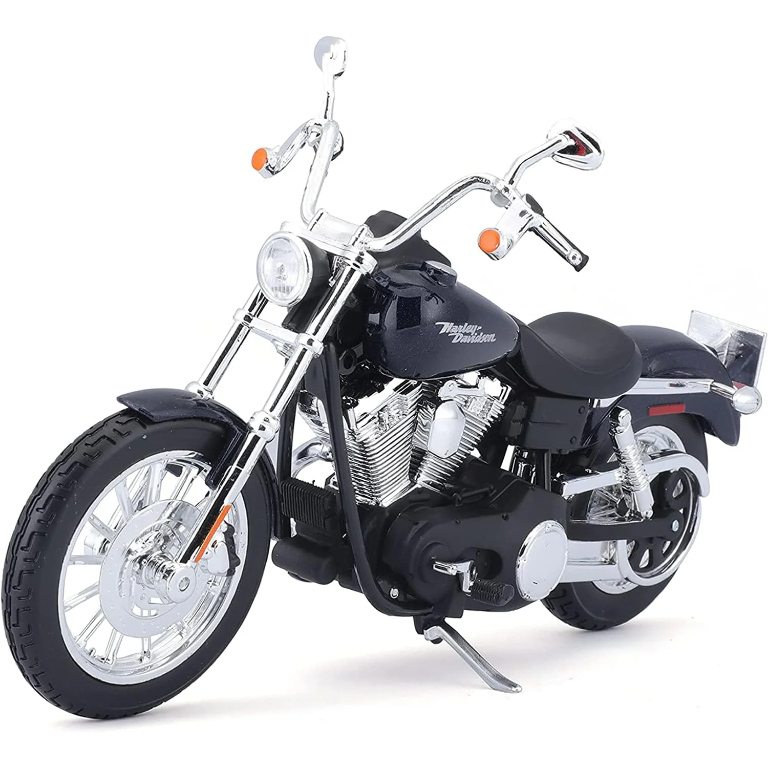 Maisto 2006 Harley-Davidson Fxdbi Dyna Street Bob 1/12 diecast model view 2